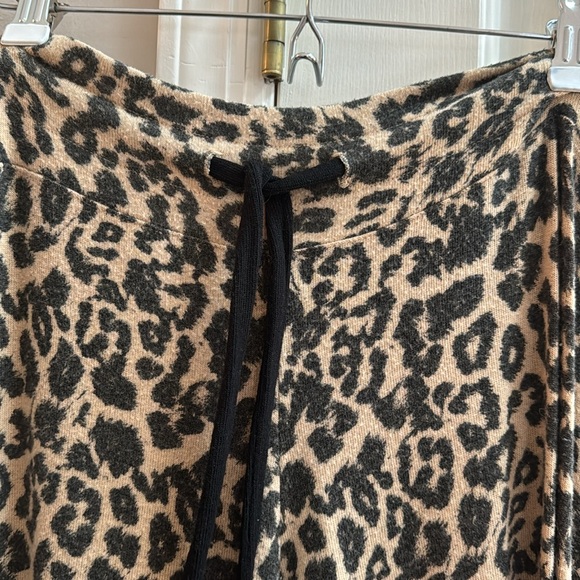 LNA cropped sweatpants - Picture 2 of 4